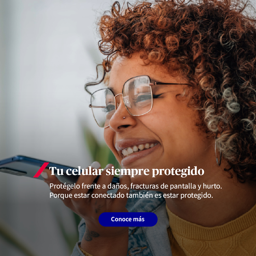 Mujer hablando por telefono celular